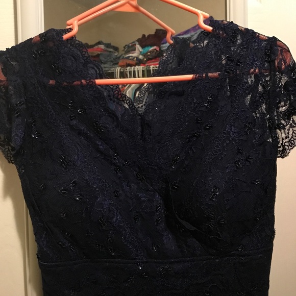 Size M midnight navy formal dress. Worn once - Picture 2 of 8